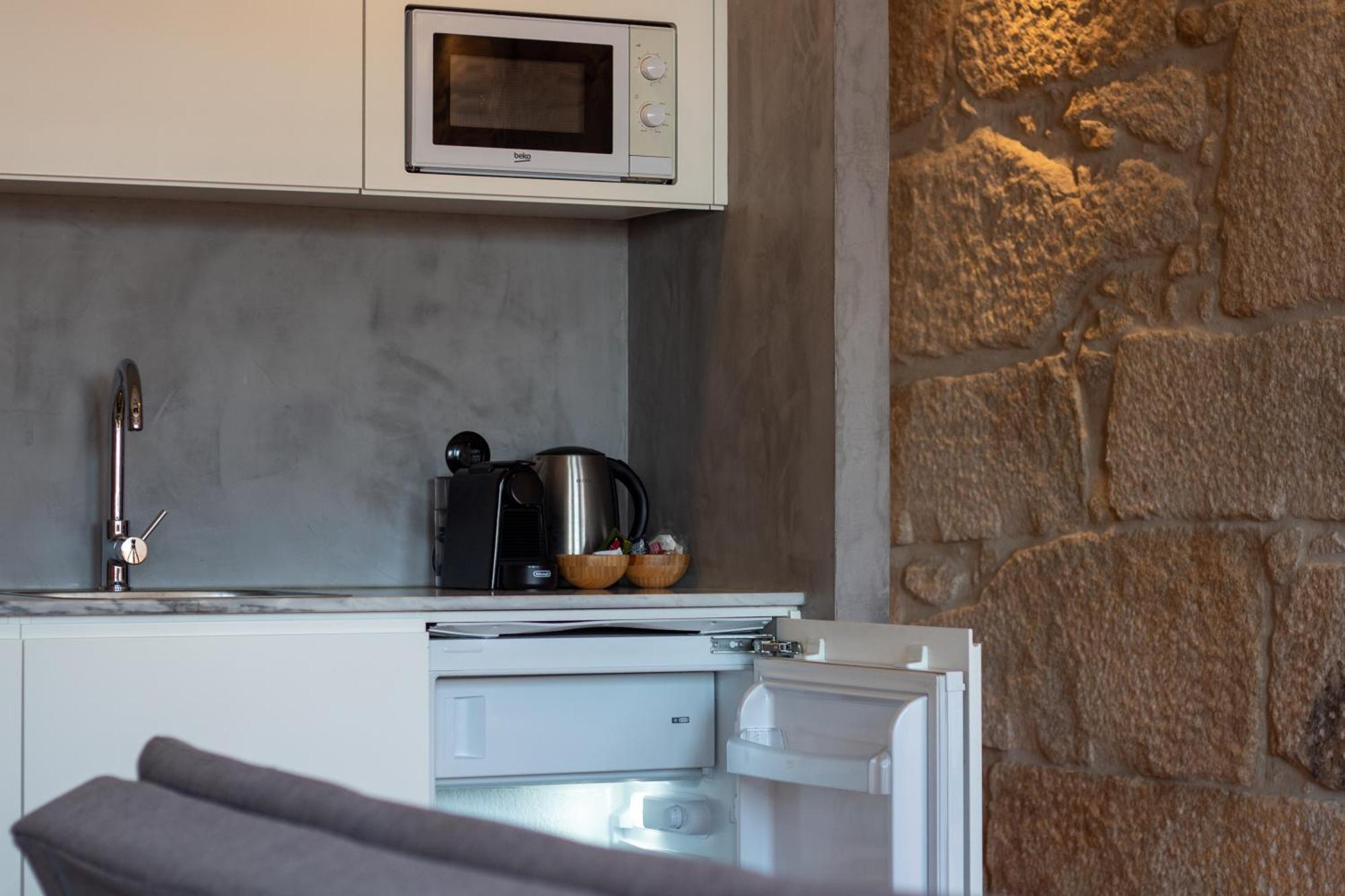 Lovelystay - Dirk Apartment - Almada 4º F OOporto Extérieur photo