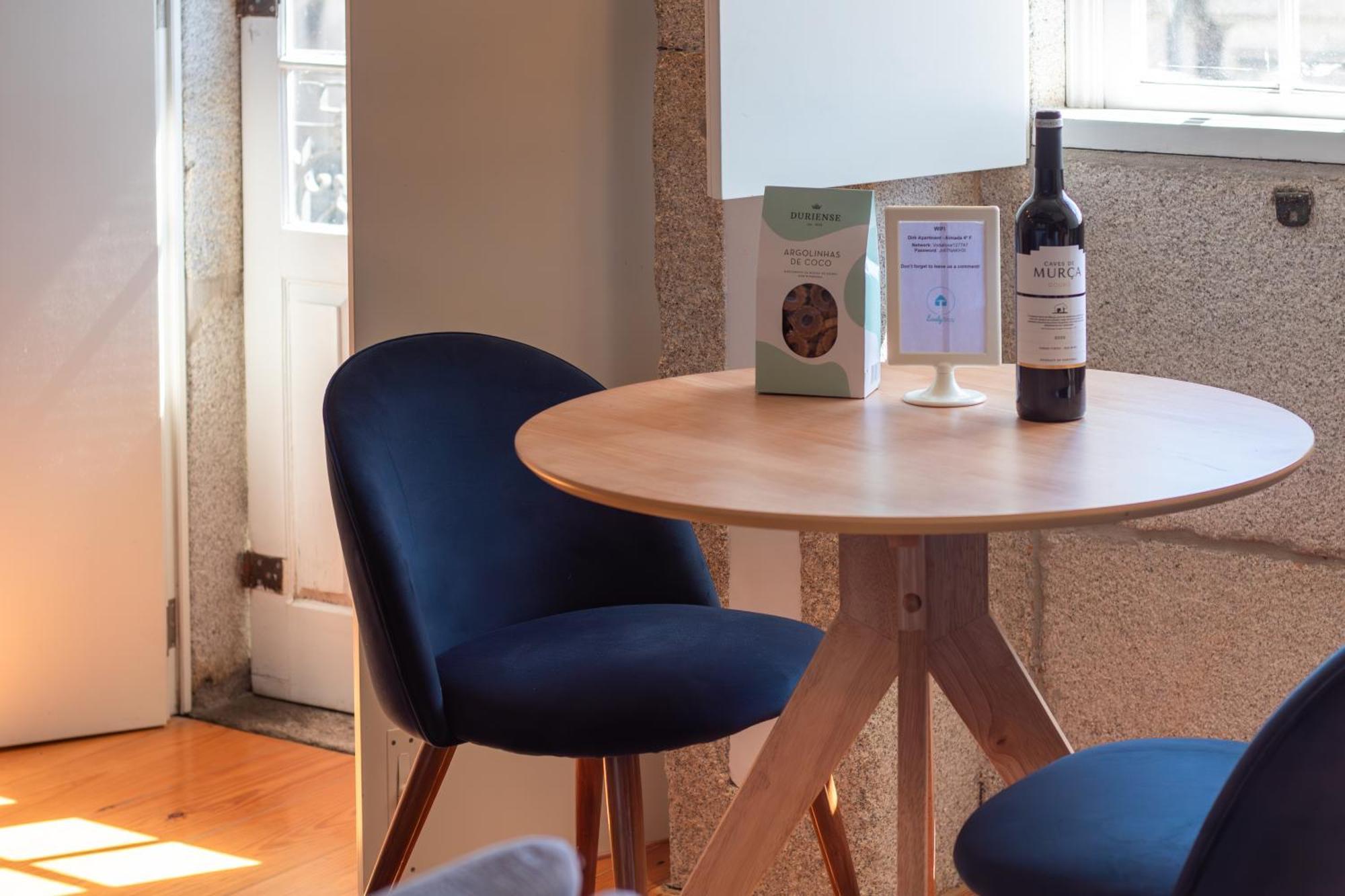 Lovelystay - Dirk Apartment - Almada 4º F OOporto Extérieur photo